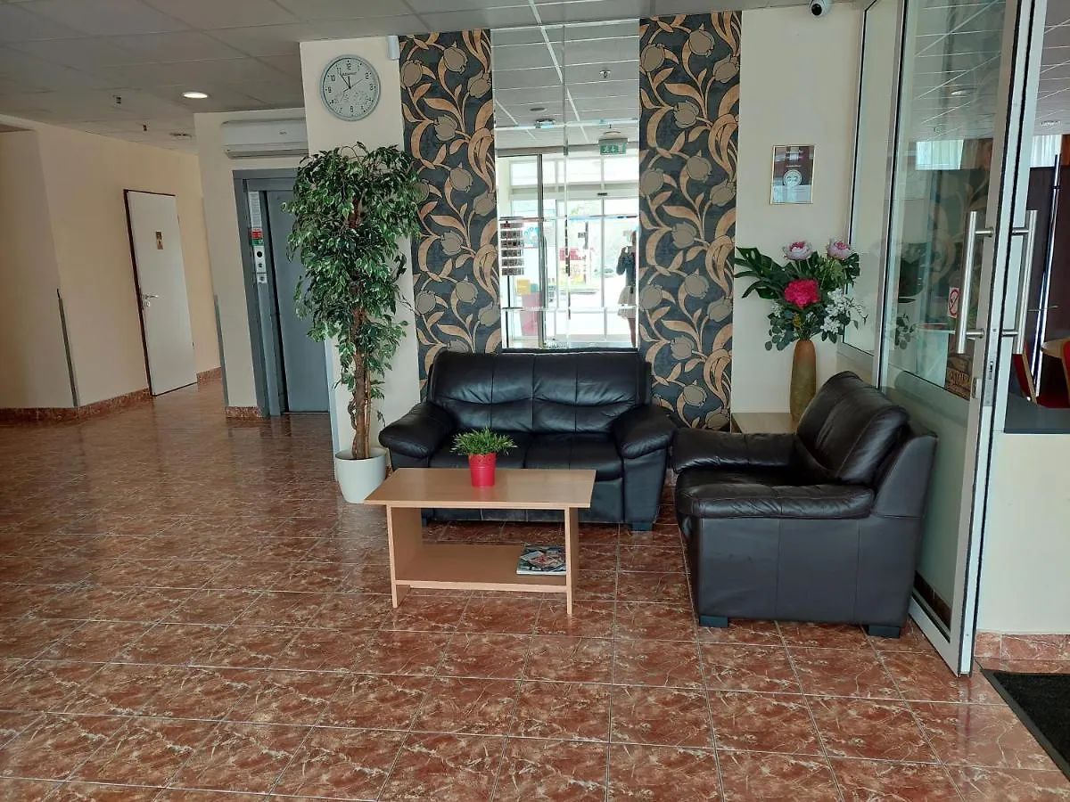 Canada Hotel Budapest 3*,